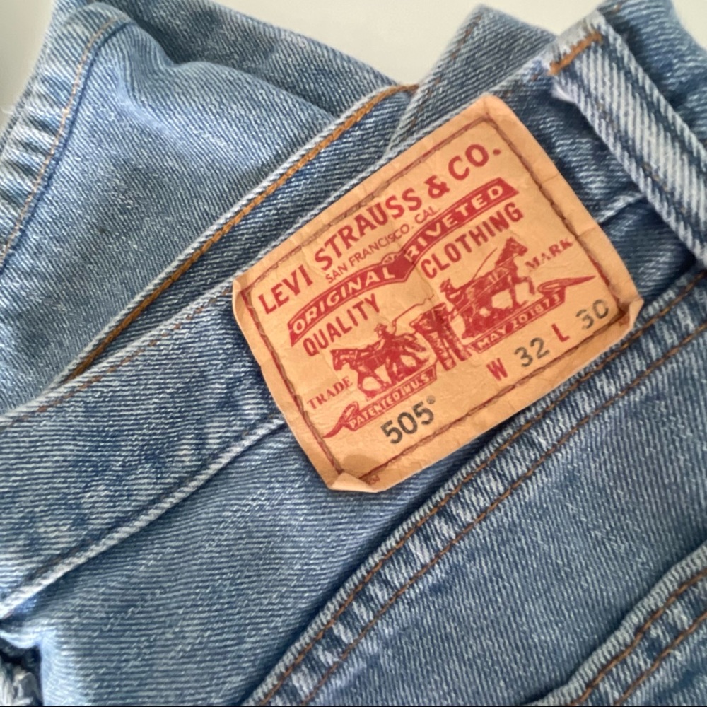 32 x 30 Levi’s Blue Light Blue Denim Jeans 505